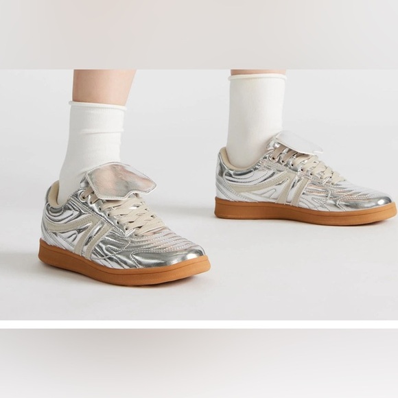 NWOB Steve Madden Silver Madrid Sneakers - Picture 2 of 14